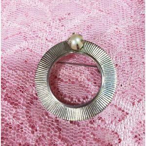 Vintage Circle Costume Jewelry Pin